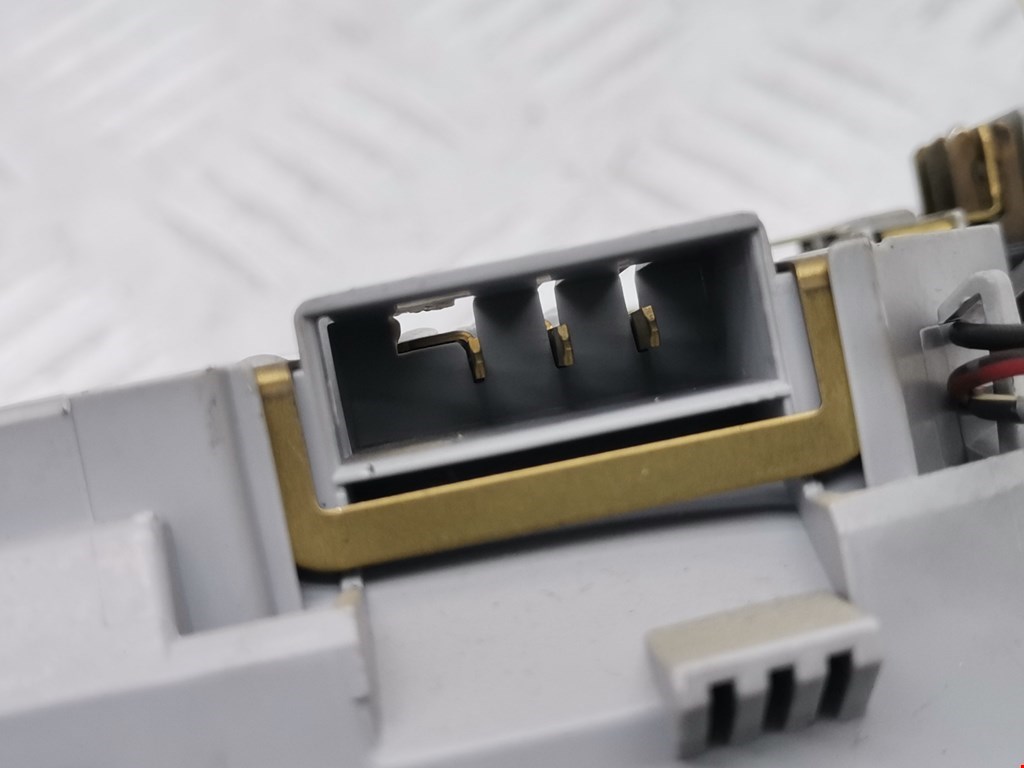 Плафон салонный (салона фонарь) MITSUBISHI Colt Z3 2003-2012