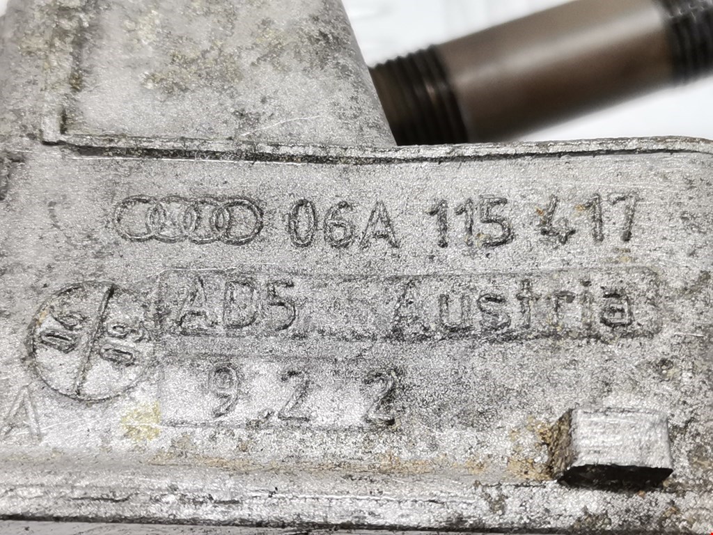 Корпус масляного фильтра VOLKSWAGEN Touran 2003-2010