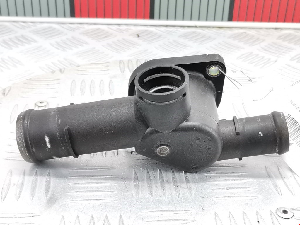 Тройник системы охлаждения VOLKSWAGEN Touran 2003-2010