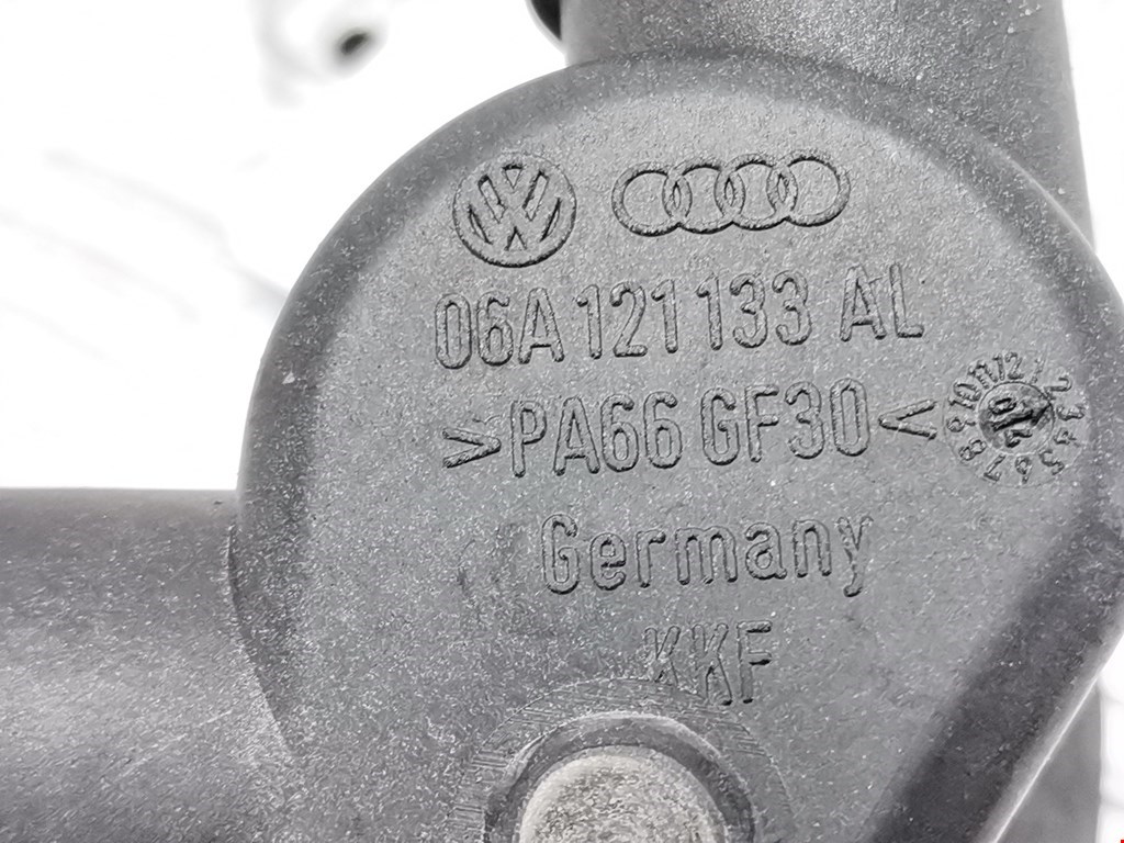 Тройник системы охлаждения VOLKSWAGEN Touran 2003-2010