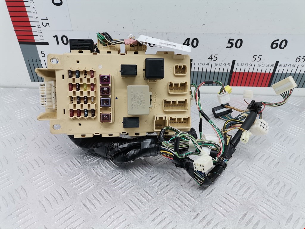 Датчик уровня в бачок омывателя TOYOTA Yaris Verso 1999-2006