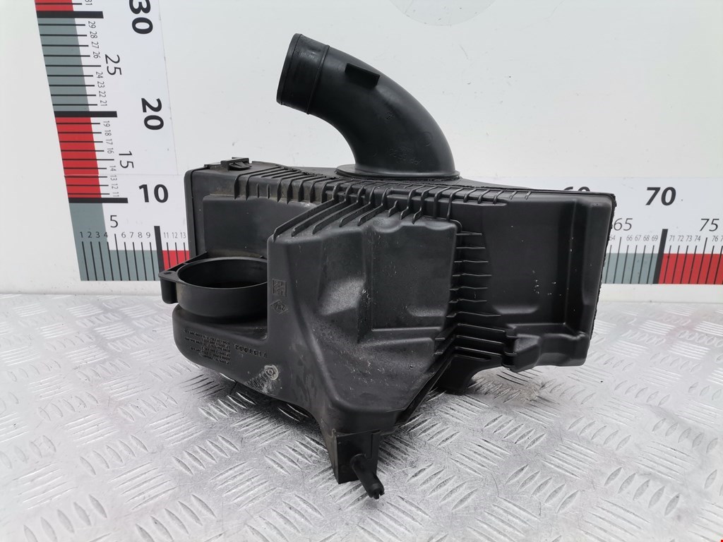 Корпус воздушного фильтра NISSAN Note E11 2005-2014