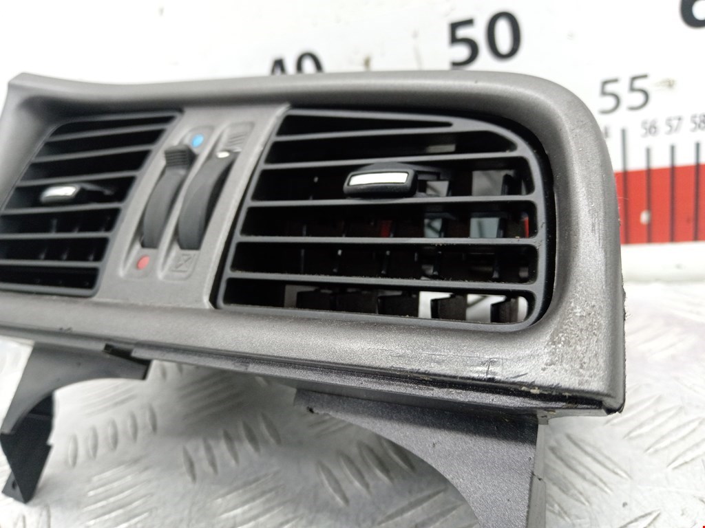 Дефлектор воздушный NISSAN Primera P11 1996-2002