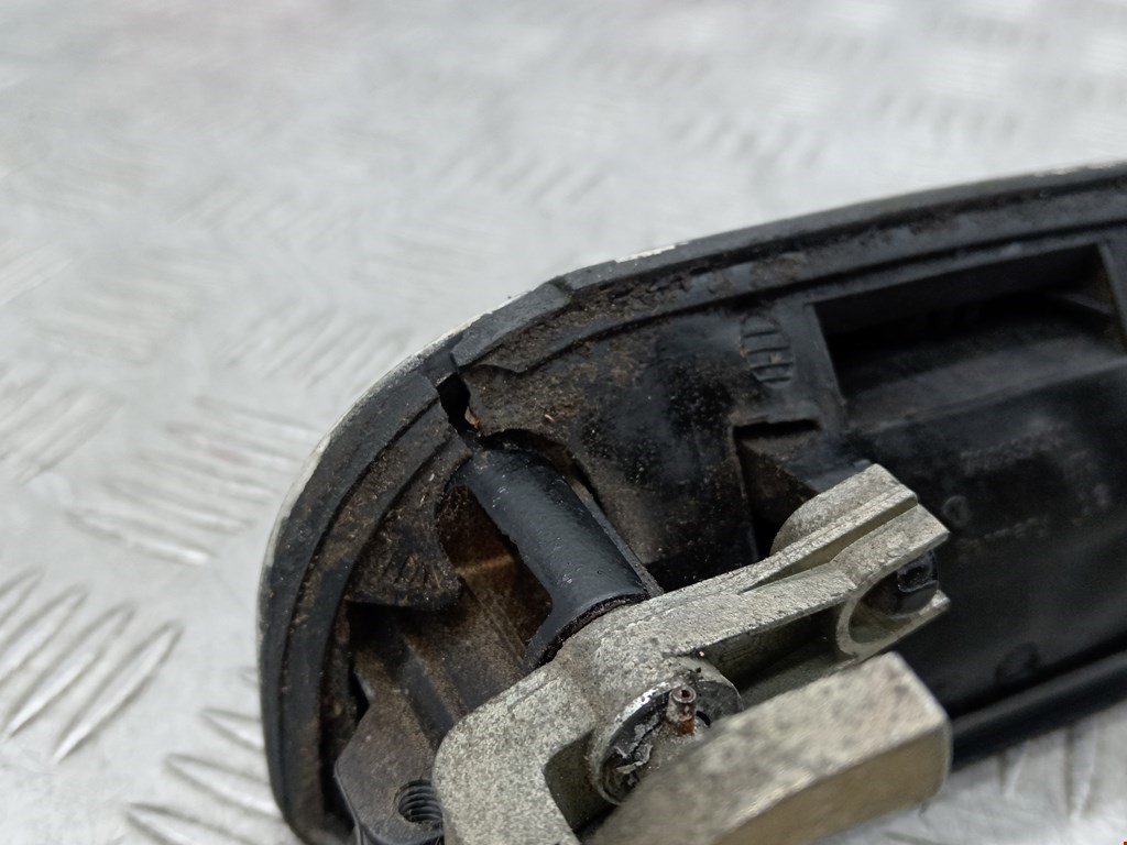 Ручка двери передней наружная левая VOLKSWAGEN Transporter T4 1990-2003