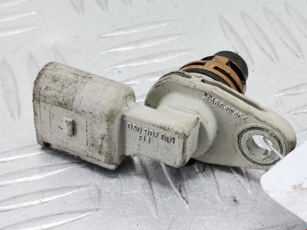 Датчик положения распредвала VOLKSWAGEN Golf IV 1997-2003