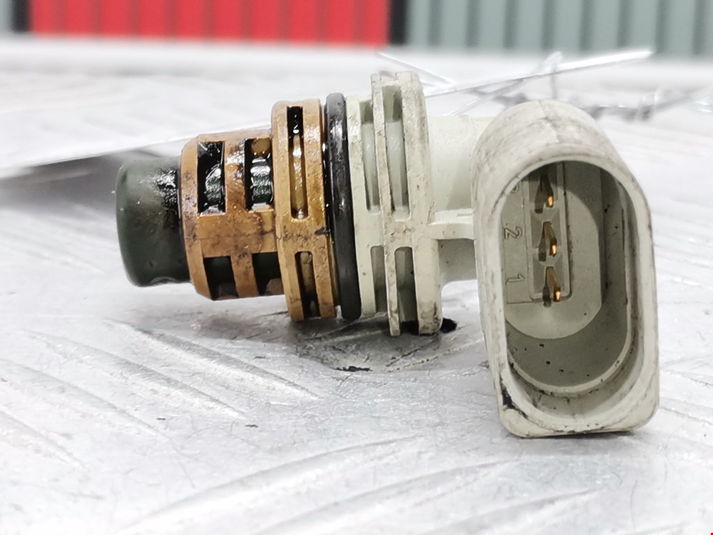 Датчик положения распредвала VOLKSWAGEN Golf IV 1997-2003