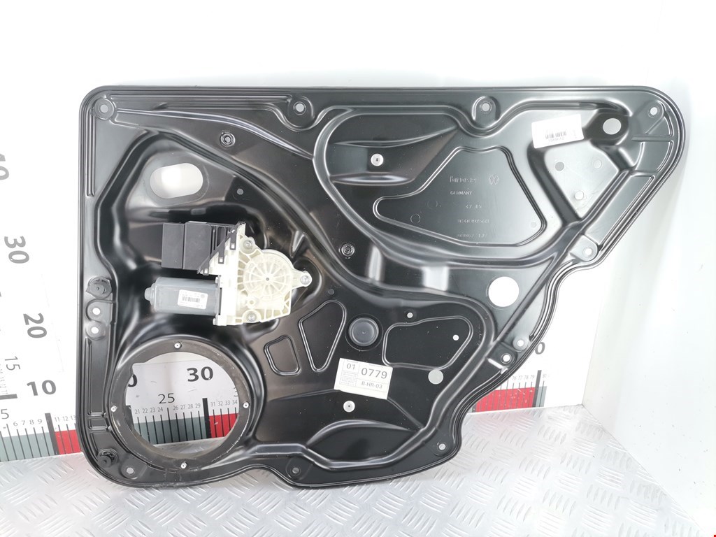 Стеклоподъемник задний правый VOLKSWAGEN Passat B6 2005-2011