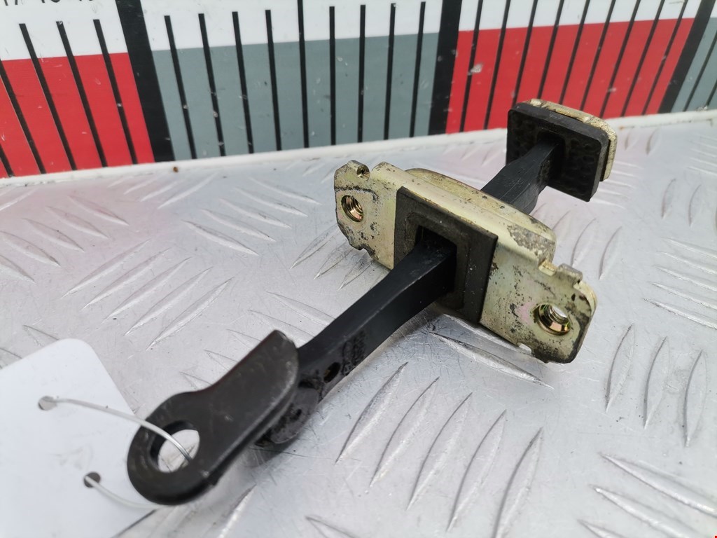 Ограничитель открывания двери KIA Magentis 2000-2006