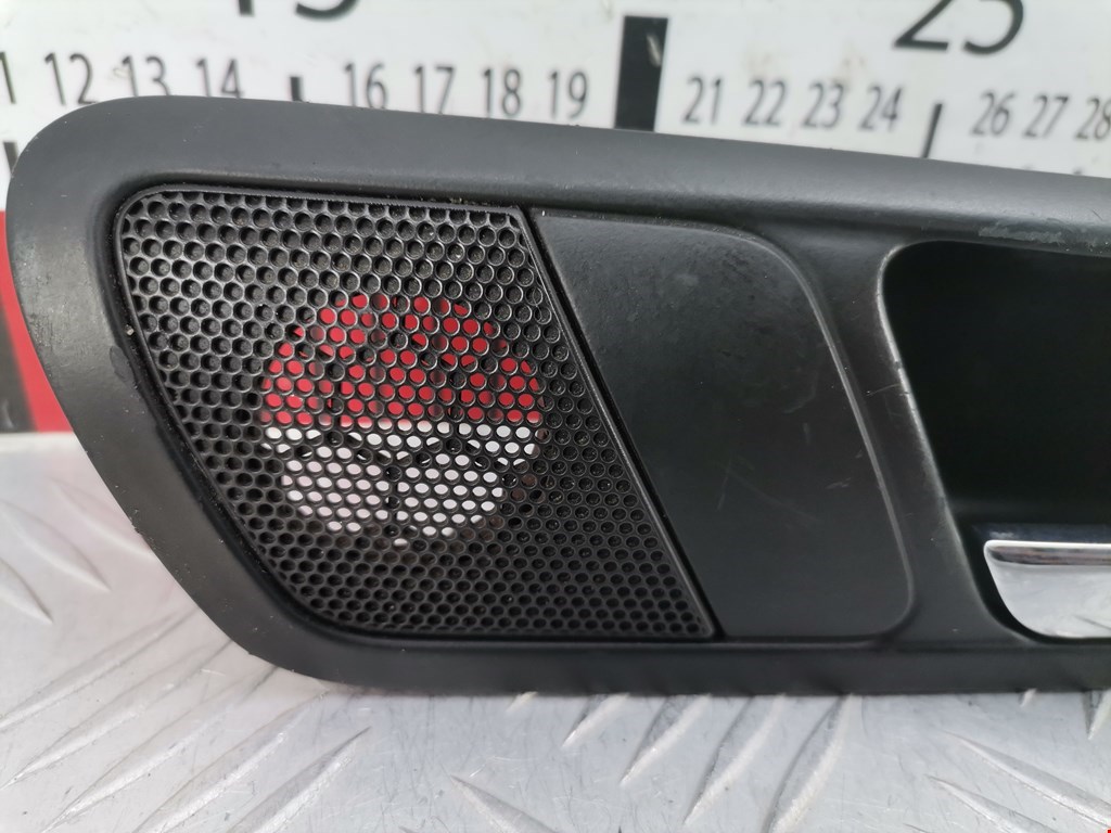 Ручка дверная задняя внутренняя правая VOLKSWAGEN Passat B6 2005-2011