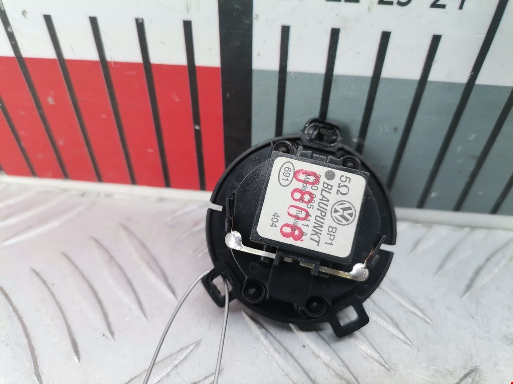 Динамик VOLKSWAGEN Passat B6 2005-2011