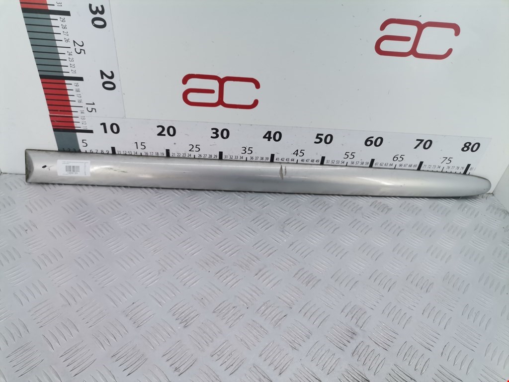 Накладка декоративная (молдинг) двери задней правой Ford Galaxy 1 (1995-2006)