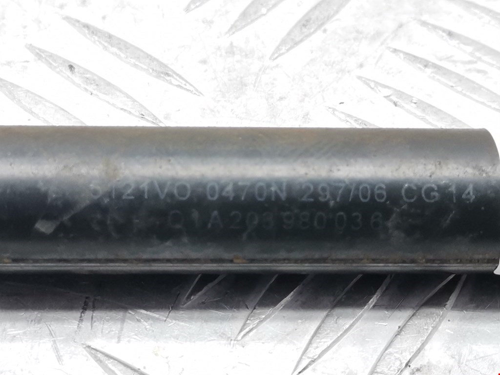 Амортизатор крышки (двери) багажника MERCEDES-BENZ C-Class C-klasse W203 2000-2007