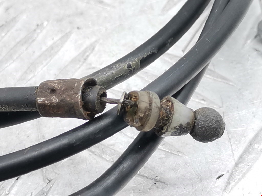 Трос открывания капота MITSUBISHI Lancer IX CS 2000-2010