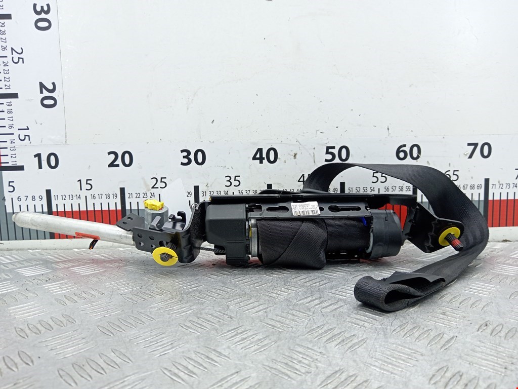 Ремень безопасности передний правый VOLVO C30 2006-2013