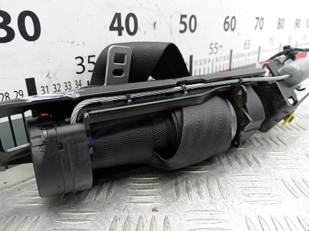 Ремень безопасности передний правый VOLVO C30 2006-2013