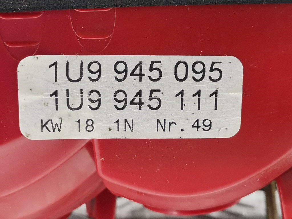 Фонарь задний левый SKODA Octavia A4 1U- 1997-2010