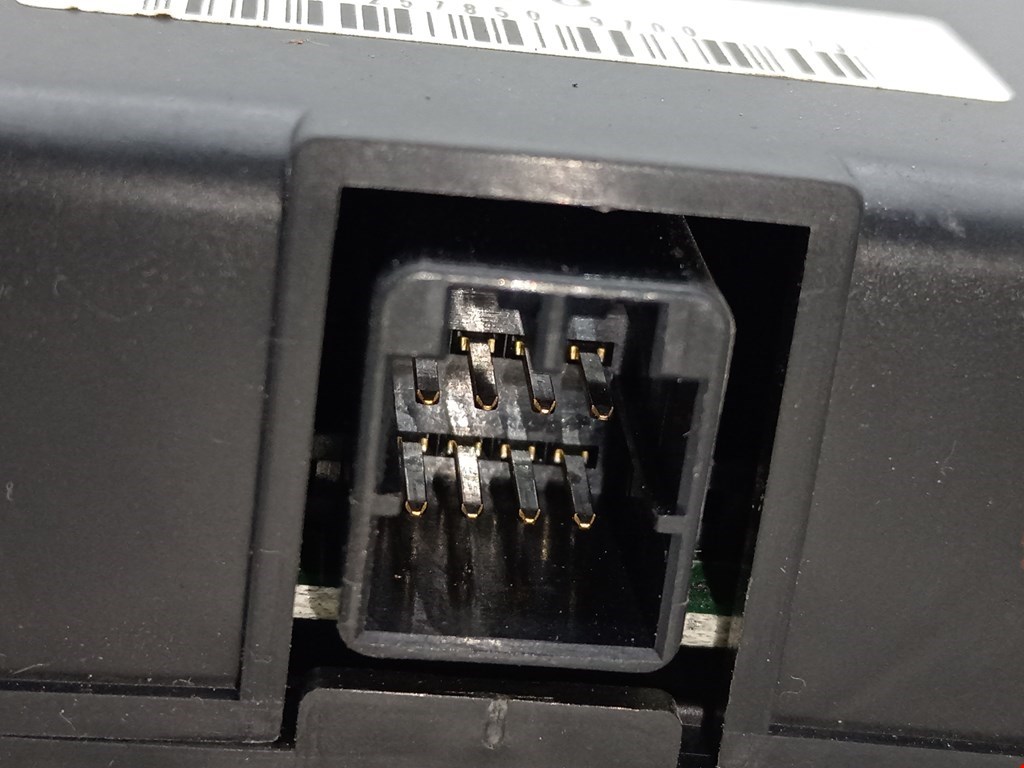 Блок комфорта MITSUBISHI Space Wagon N8,N9 1998-2004