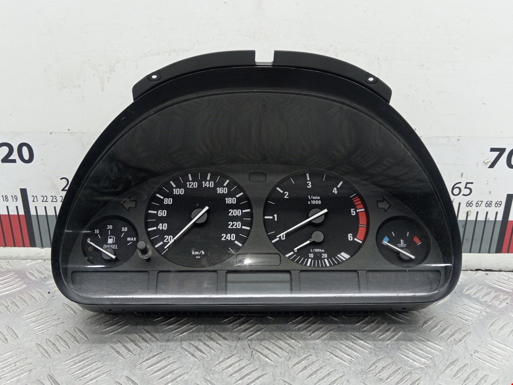 Панель приборов (щиток) BMW 5er 5 серия E39 1995-2004