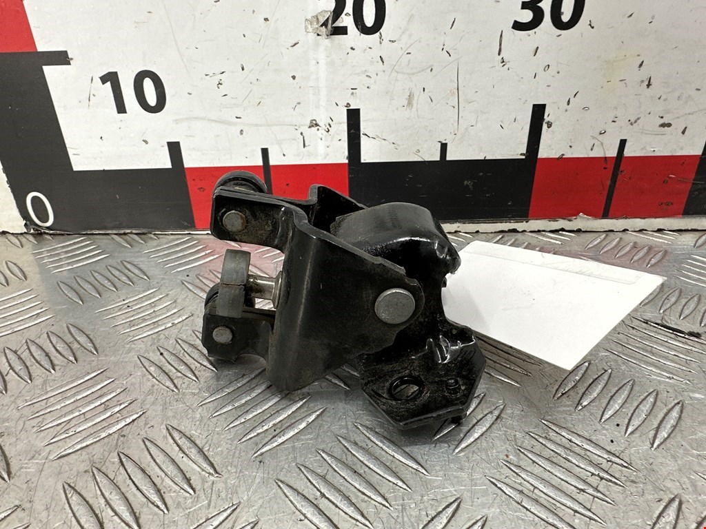 Ролик двери сдвижной (левый/правый средний верхний/нижний) PEUGEOT Partner 2008-2018