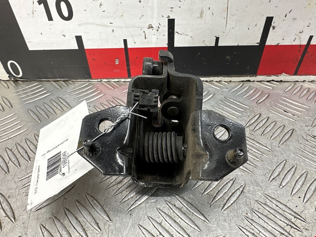 Ролик двери сдвижной (левый/правый средний верхний/нижний) PEUGEOT Partner 2008-2018