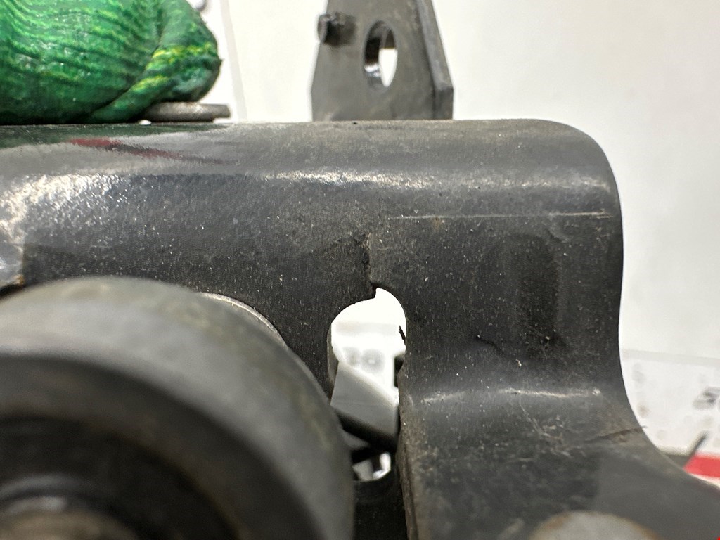 Ролик двери сдвижной (левый/правый средний верхний/нижний) PEUGEOT Partner 2008-2018