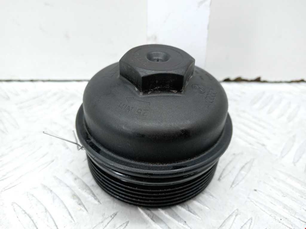 Крышка масляного фильтра VOLKSWAGEN Touran 2003-2010