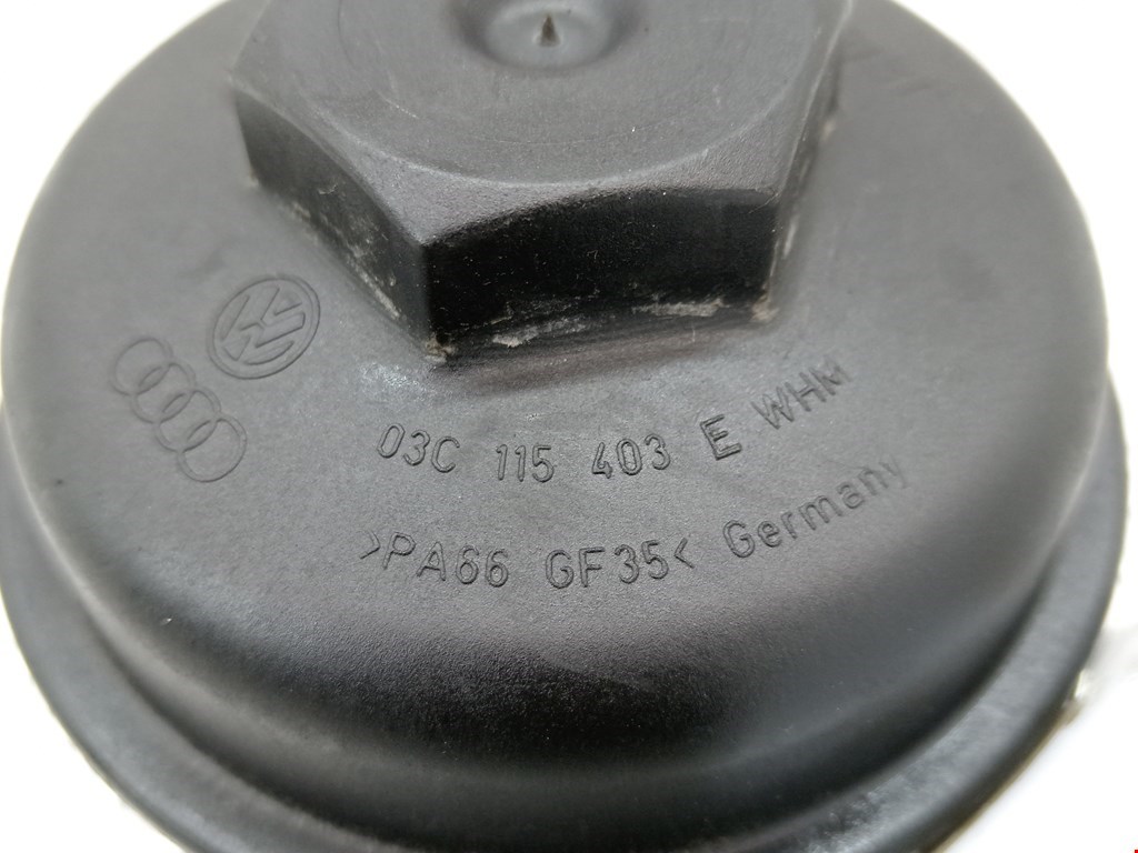 Крышка масляного фильтра VOLKSWAGEN Touran 2003-2010