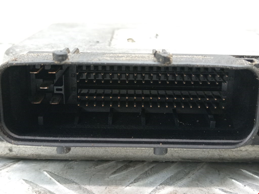 Блок управления двигателя (ЭБУ) SKODA Fabia MK1 1999-2006