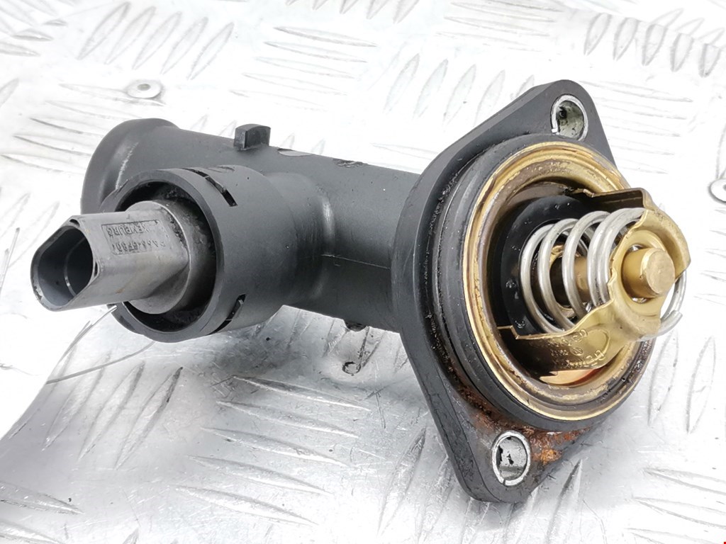 Корпус термостата AUDI A3 8P 2003-2013