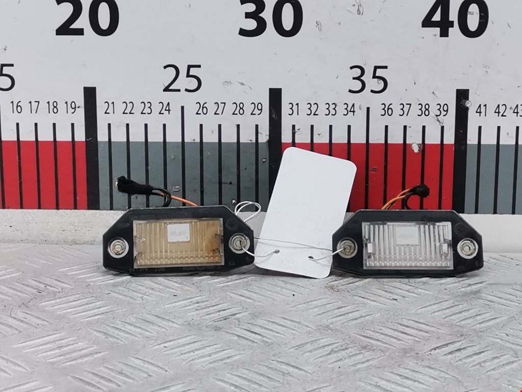 Фонарь подсветки номера FORD Mondeo III 2000-2007