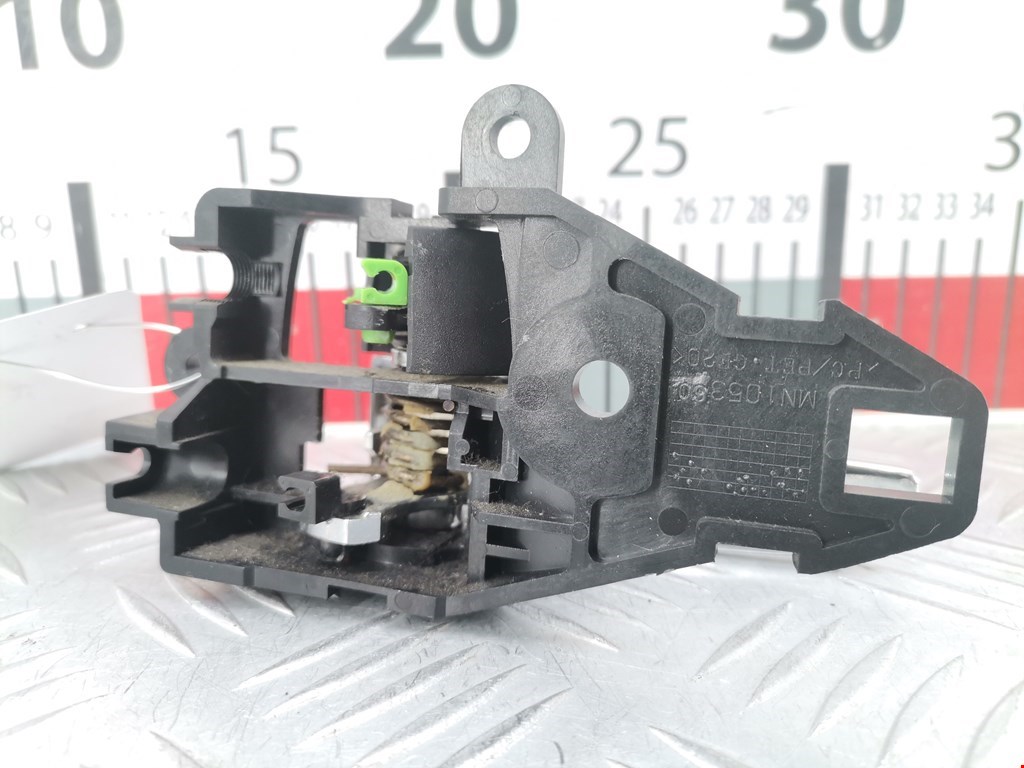 Ручка дверная задняя внутренняя правая PEUGEOT 4007 2007-2012