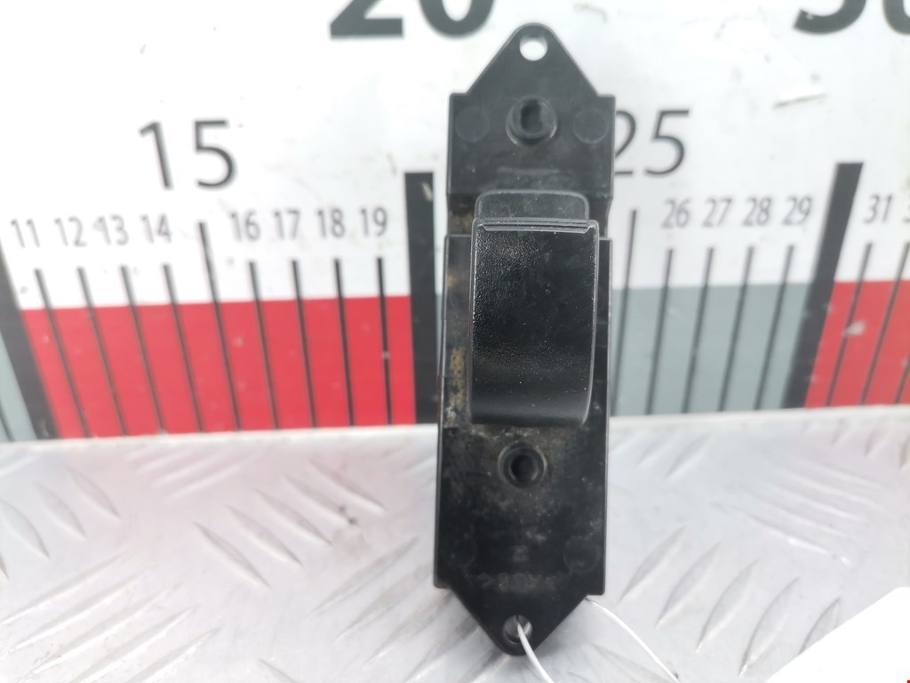 Кнопка стеклоподъемника PEUGEOT 4007 2007-2012