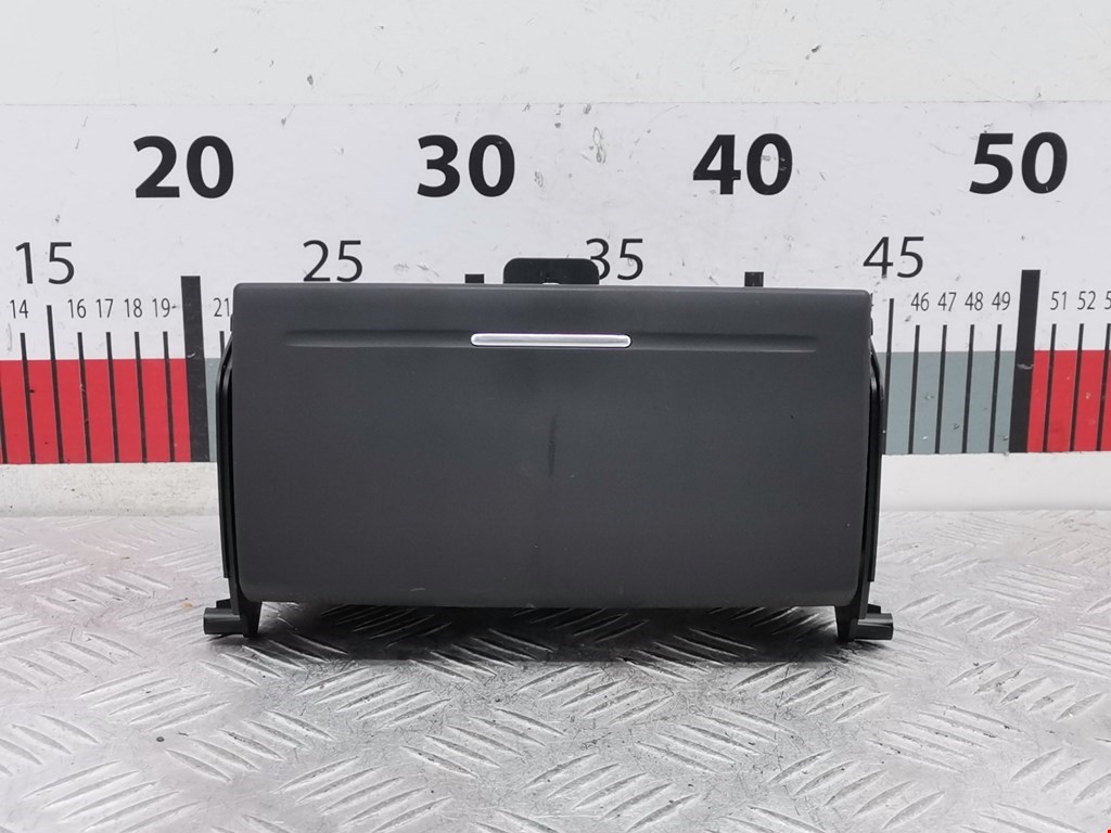 Бардачок SUBARU Legacy 2003-2009