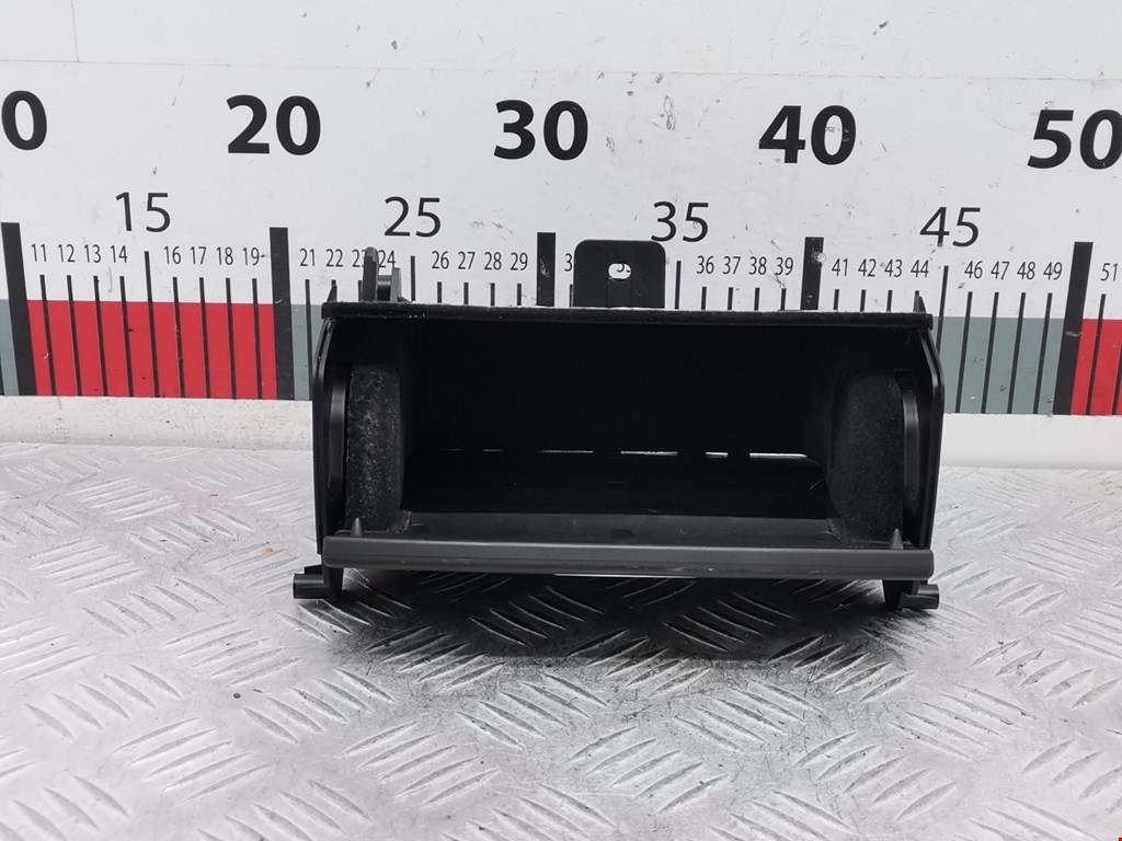 Бардачок SUBARU Legacy 2003-2009