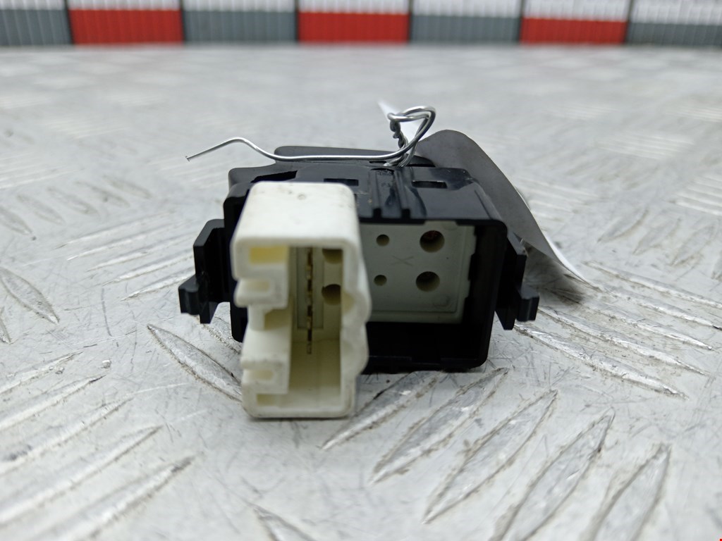 Кнопка стеклоподъемника TOYOTA Yaris Verso 1999-2006