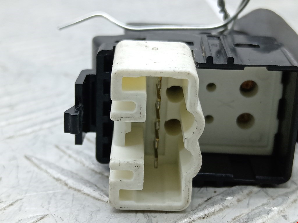 Кнопка стеклоподъемника TOYOTA Yaris Verso 1999-2006