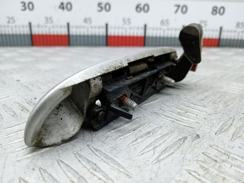 Ручка двери передней наружная правая TOYOTA Yaris Verso 1999-2006