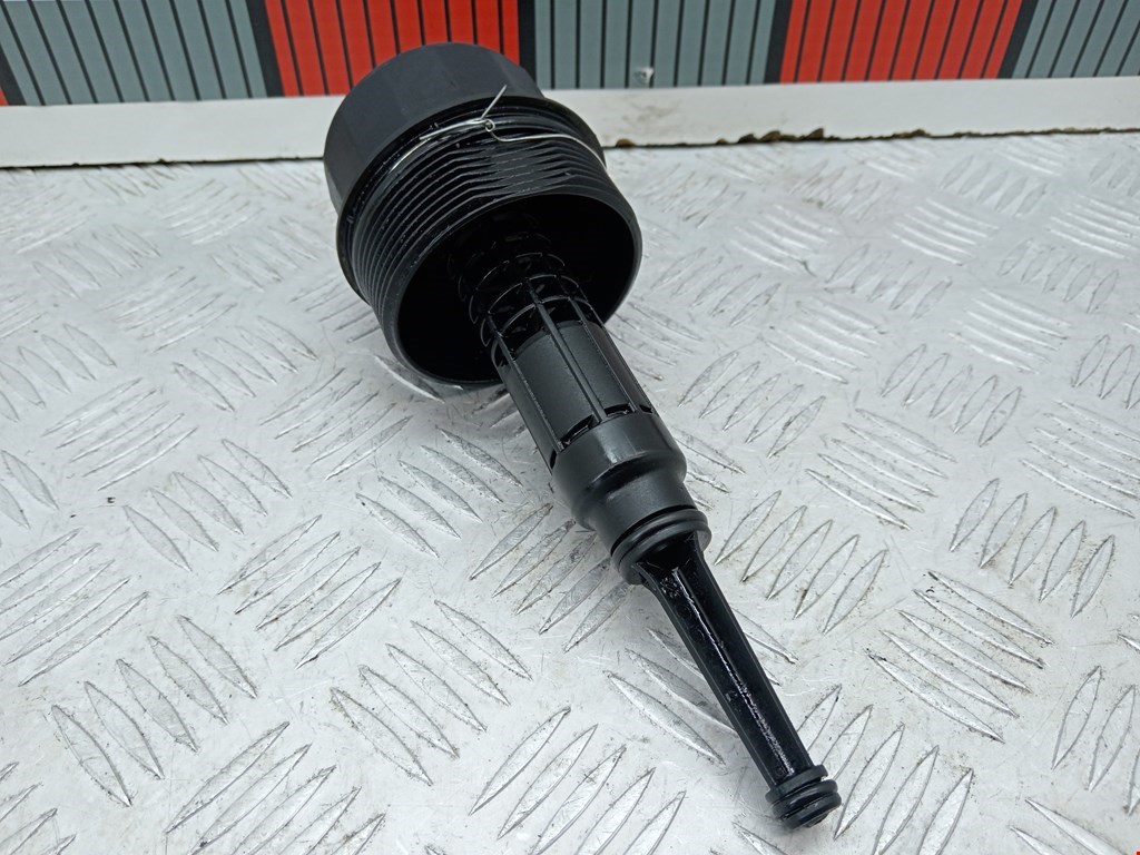 Крышка масляного фильтра MERCEDES-BENZ C-Class C-klasse W203 2000-2007