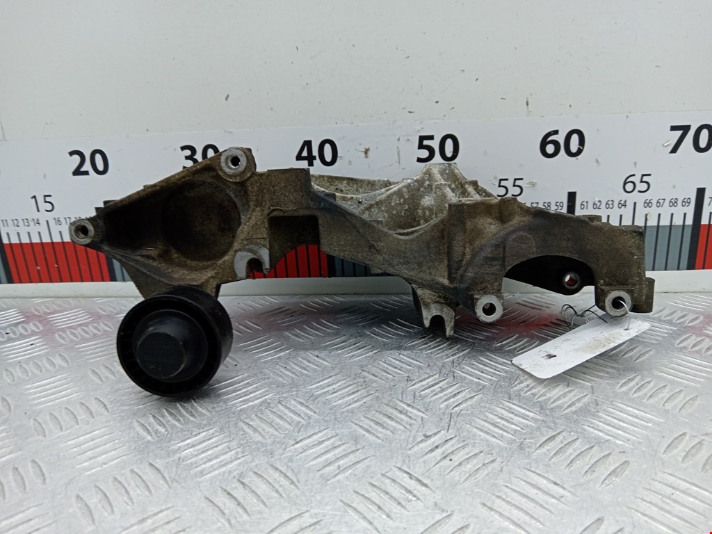 Кронштейн генератора RENAULT Master 2010-н.в.