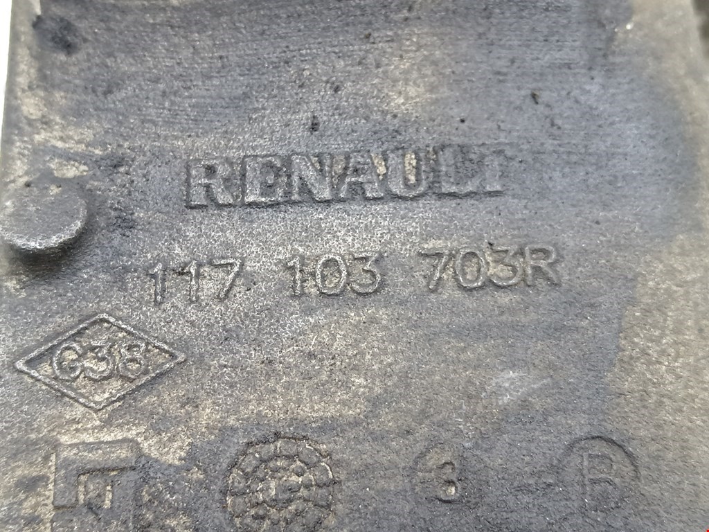 Кронштейн генератора RENAULT Master 2010-н.в.