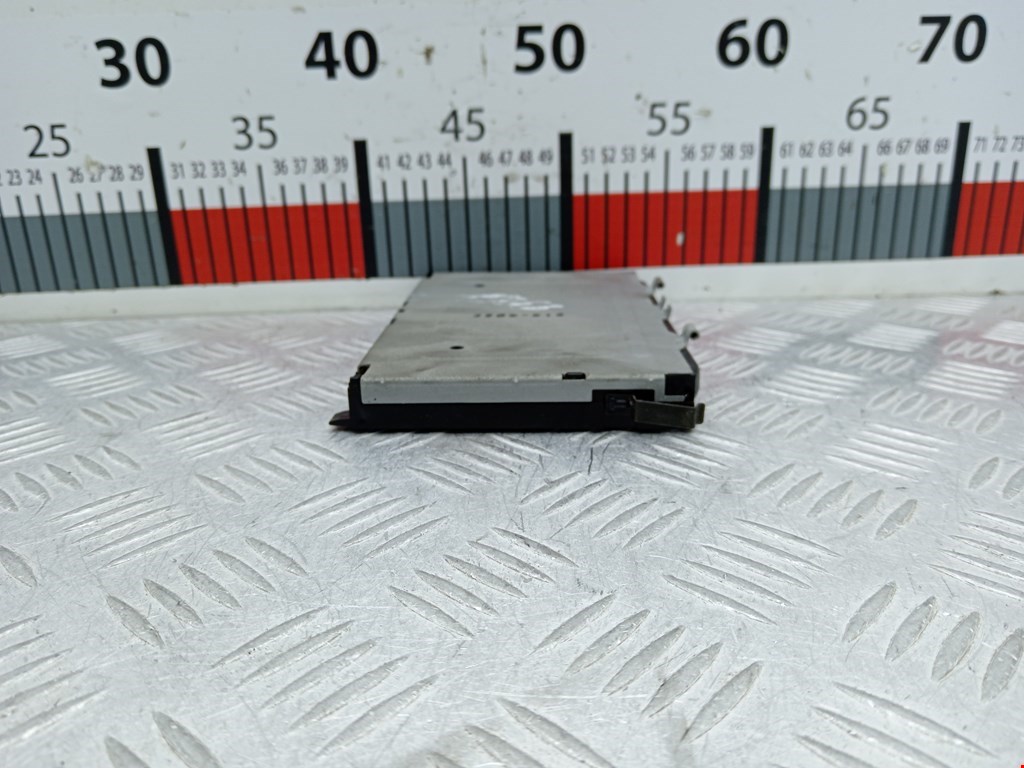 Подстаканник VOLKSWAGEN Golf IV 1997-2003