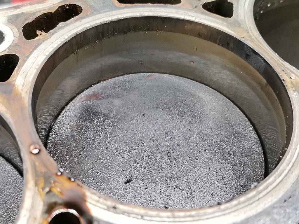 Блок цилиндров PEUGEOT 307 2001-2008