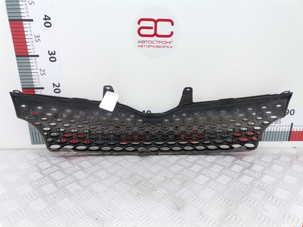Решетка радиатора TOYOTA Yaris Verso 1999-2006