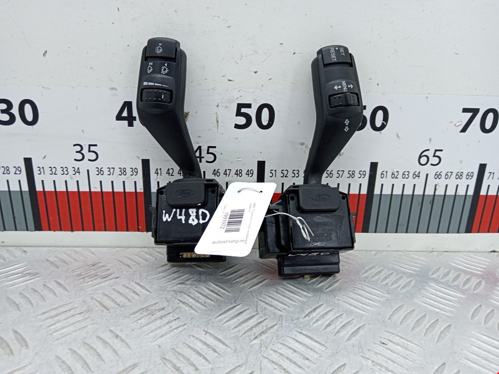 Переключатель поворотов и дворников (стрекоза) Ford Focus 2 (2004-2011)
