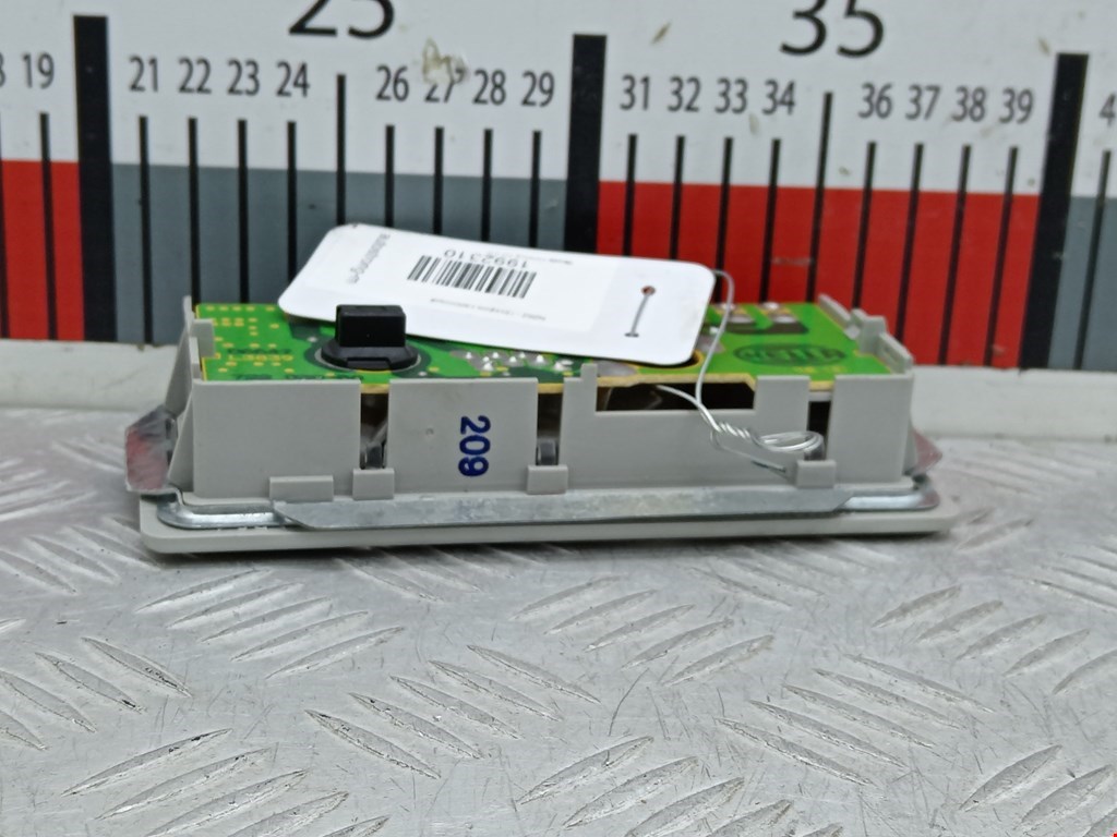 Плафон салонный (салона фонарь) SKODA Octavia A4 1U- 1997-2010