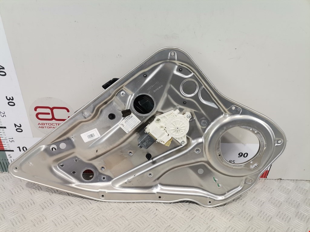 Стеклоподъемник задний левый MERCEDES-BENZ C-Class C-klasse W204 2007-2015