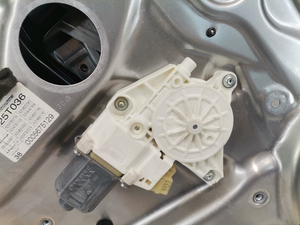 Стеклоподъемник задний левый MERCEDES-BENZ C-Class C-klasse W204 2007-2015