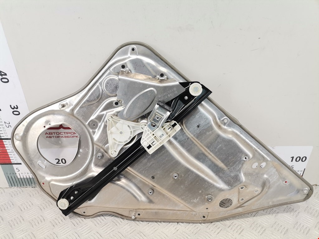 Стеклоподъемник задний левый MERCEDES-BENZ C-Class C-klasse W204 2007-2015