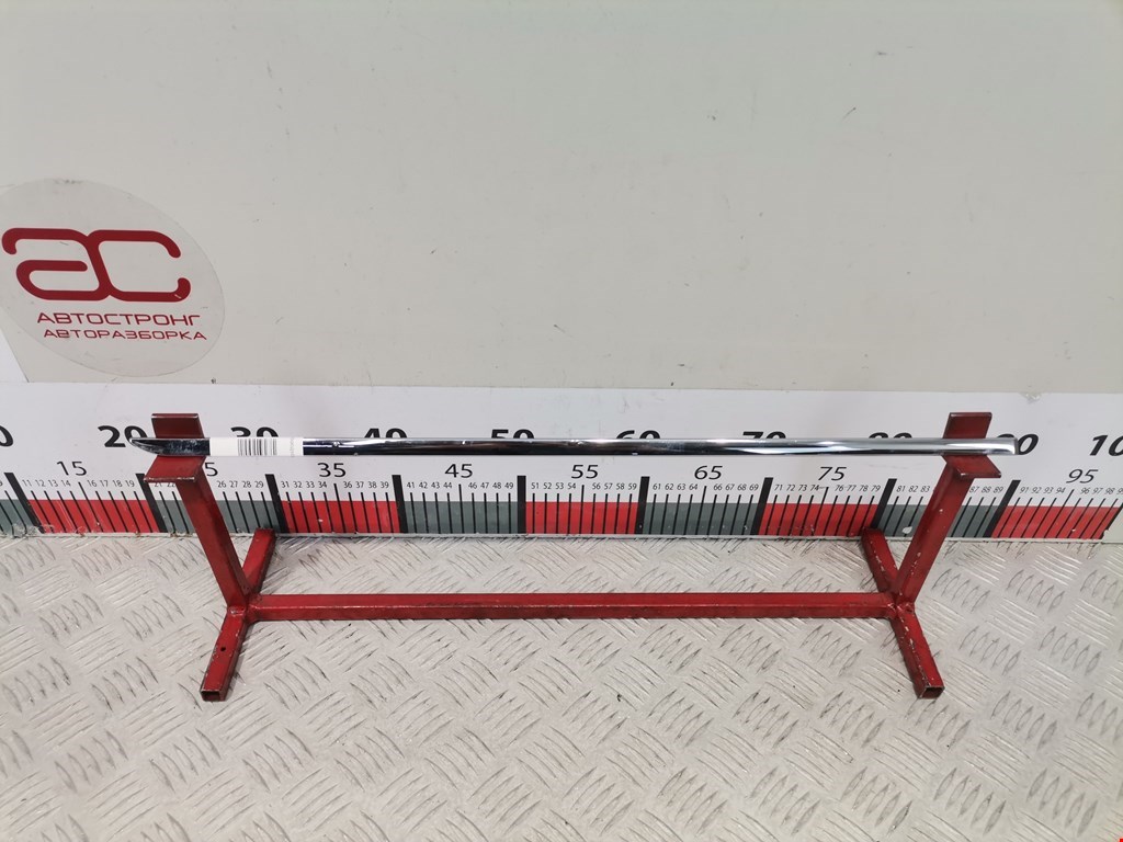 Накладка декоративная (молдинг) двери задней левой Mercedes C-Class (W204) (2006-2015)