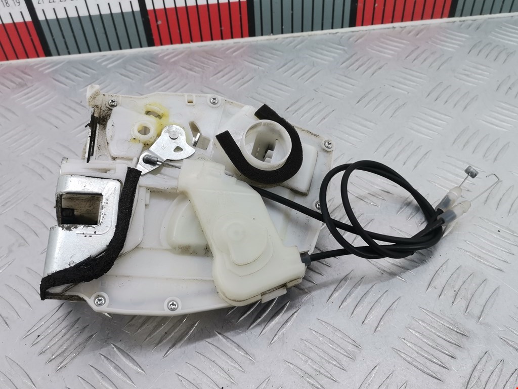 Замок двери задней правой FIAT Sedici 2005-2014